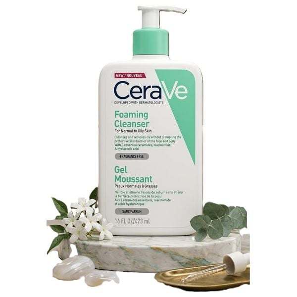 CeraVe Foaming Cleanser - پێستی ئاسایی تا چەور بە نەرمی پاک دەکاتەوە و بەبێ وشکبوونەوە ڕۆن لادەبات، 473 مل