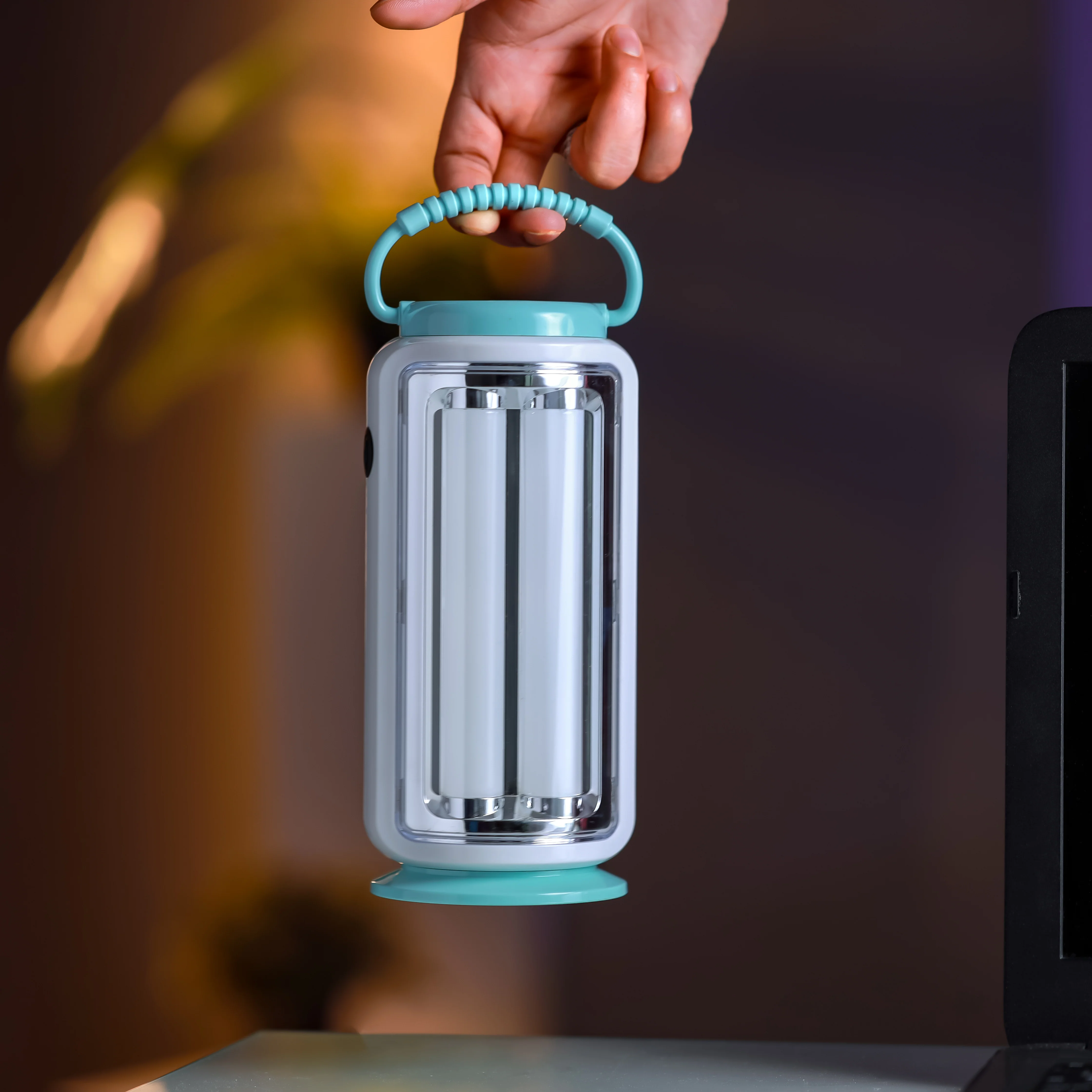 Geepas GE53029 LED Emergency Lantern with Solar Panel – 52 LEDs – 360° Lighting – 5 Hours Backup – Energy Efficient