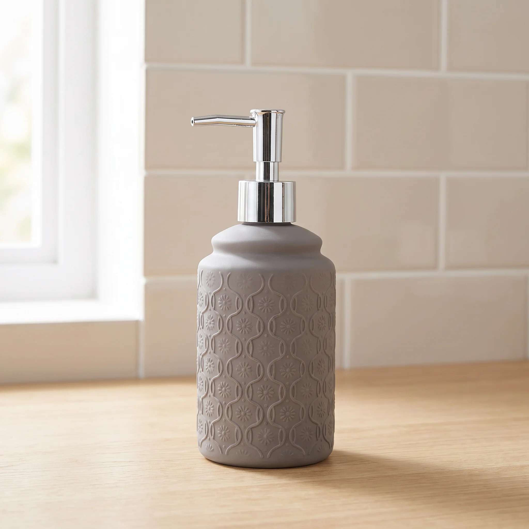 Decorative Liquid Soap Dispenser with Metal Pump – 450ml – Gray color option